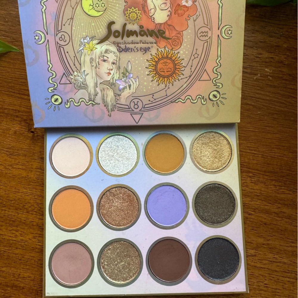 Oden’s eyeballs eyeshadow palette